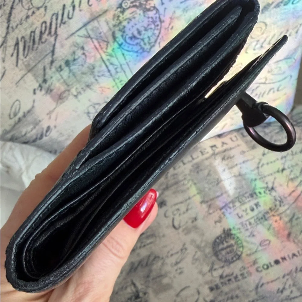 Gucci Black Leather Bifold Wallet w. Brass Ring Horsebit Accent Hardware Vintage